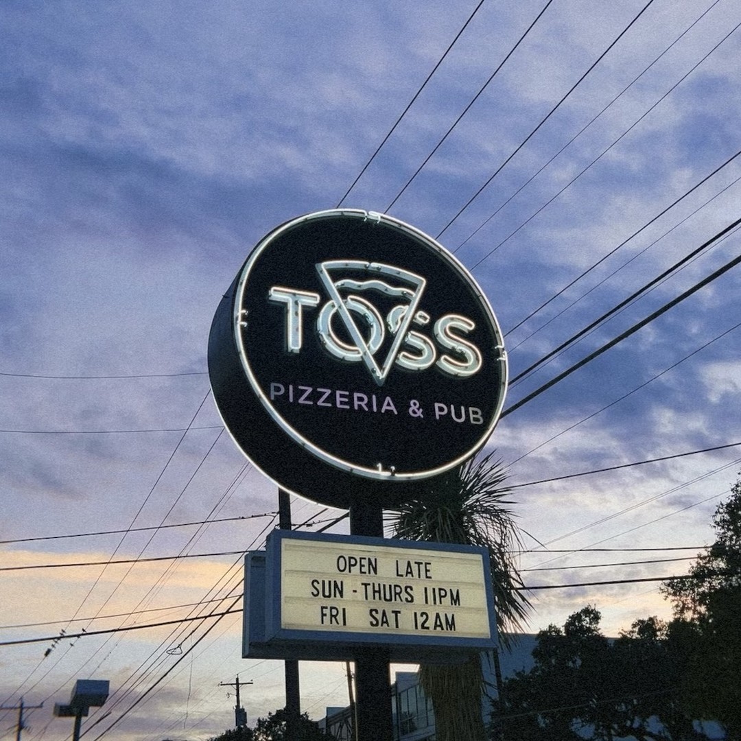 Toss Pizzeria & Pub